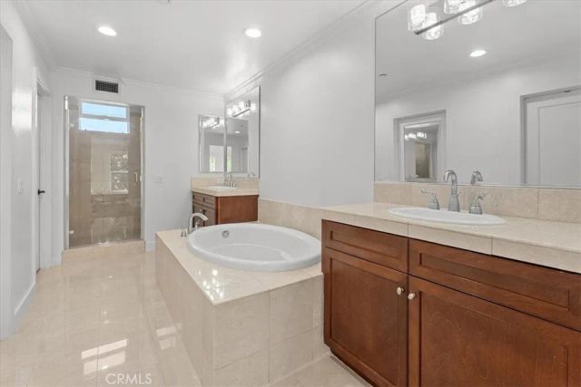 5801 Kiyot Way 7, Playa Vista, CA 90094