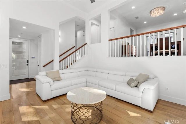 5801 Kiyot Way 7, Playa Vista, CA 90094