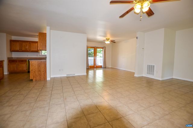 864 BILLY B RD, Louisa, VA 23093