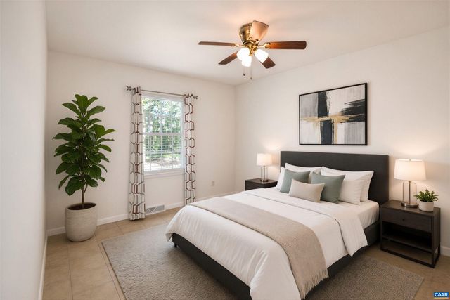 864 BILLY B RD, Louisa, VA 23093