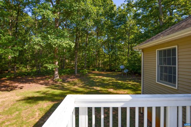 864 BILLY B RD, Louisa, VA 23093