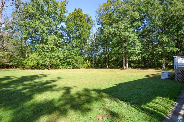 864 BILLY B RD, Louisa, VA 23093