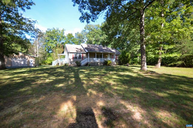 864 BILLY B RD, Louisa, VA 23093