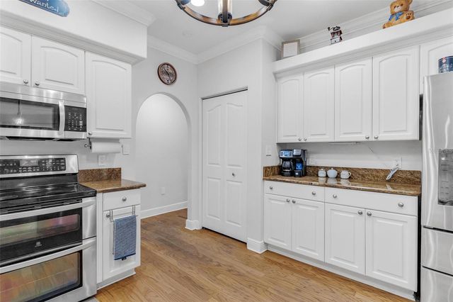 5100 GRIFFIN VIEW DRIVE, Lady Lake, FL 32159