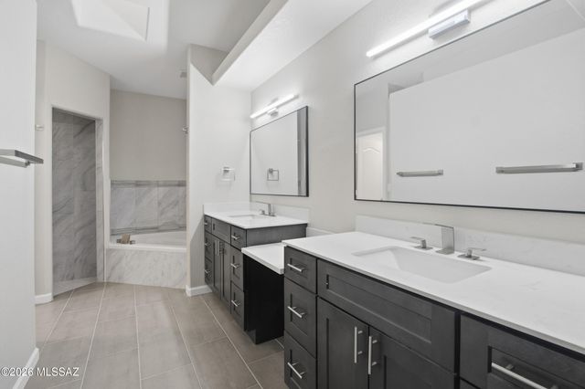 1202 N La Canoa, Green Valley, AZ 85614