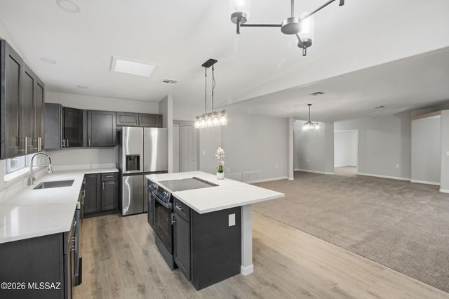 1202 N La Canoa, Green Valley, AZ 85614