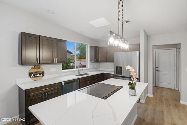 1202 N La Canoa, Green Valley, AZ 85614