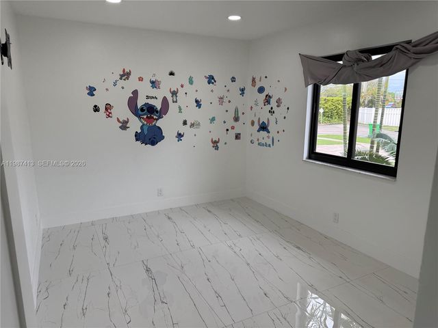 11100 NW 21st St, Sunrise, FL 33322