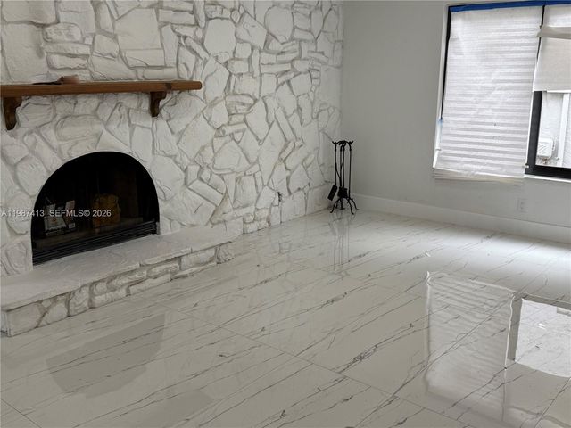 11100 NW 21st St, Sunrise, FL 33322