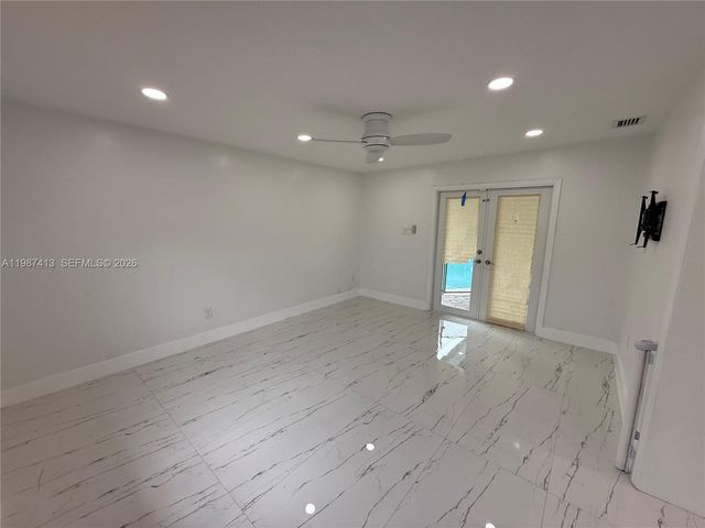 11100 NW 21st St, Sunrise, FL 33322