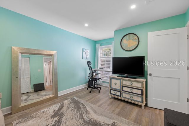3 Shelter Cove Ln Apt 7406, Hilton Head Island, SC 29928