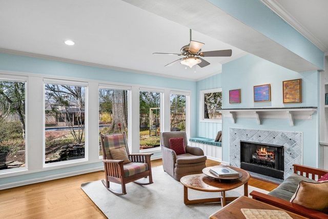 353 COLONIAL RD, Memphis, TN 38117