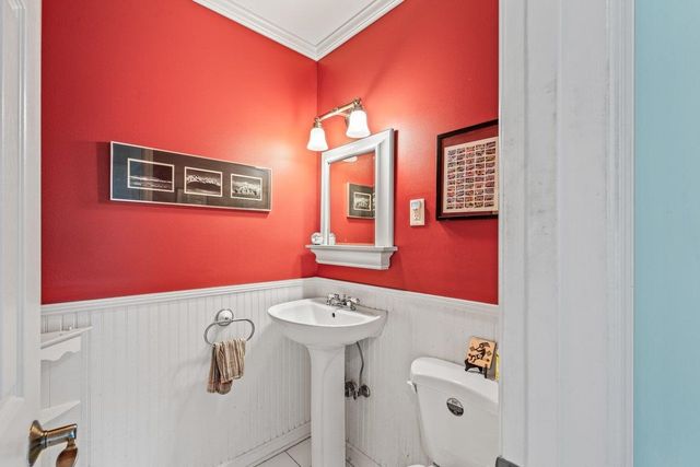 353 COLONIAL RD, Memphis, TN 38117