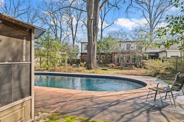 353 COLONIAL RD, Memphis, TN 38117