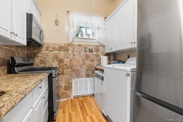 37 Fieldstone B1, Hartsdale, NY 10530