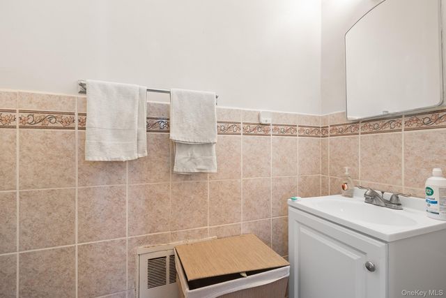 37 Fieldstone B1, Hartsdale, NY 10530