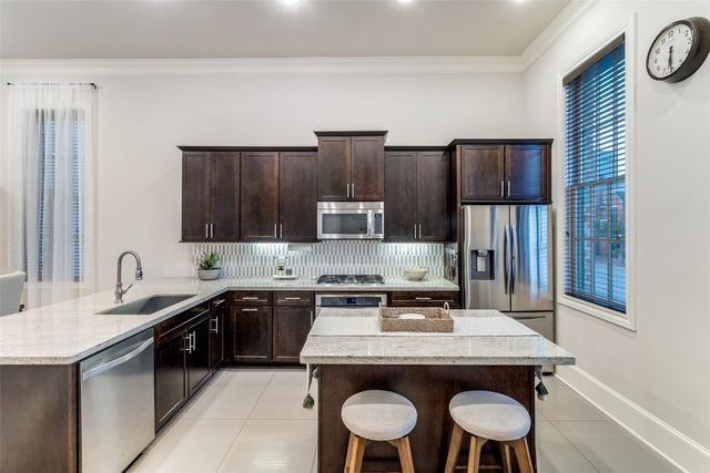 723 S Cesar Chavez Boulevard, Dallas, TX 75201