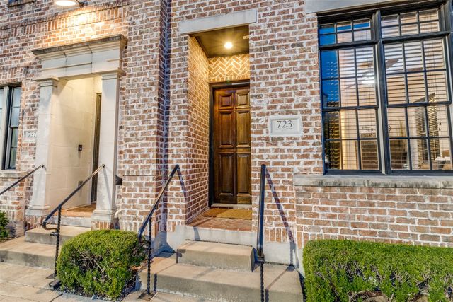 723 S Cesar Chavez Boulevard, Dallas, TX 75201