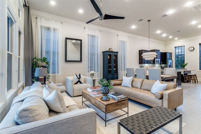 723 S Cesar Chavez Boulevard, Dallas, TX 75201