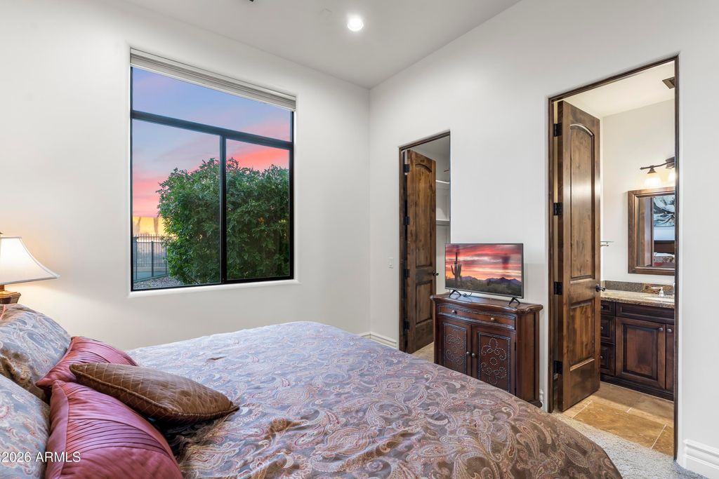 Image 39 of property listing at 8728 E CAMINO DEL MONTE --, Scottsdale, AZ 85255