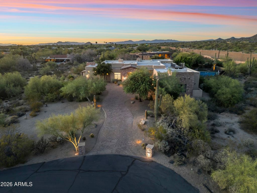 Image 4 of property listing at 8728 E CAMINO DEL MONTE --, Scottsdale, AZ 85255