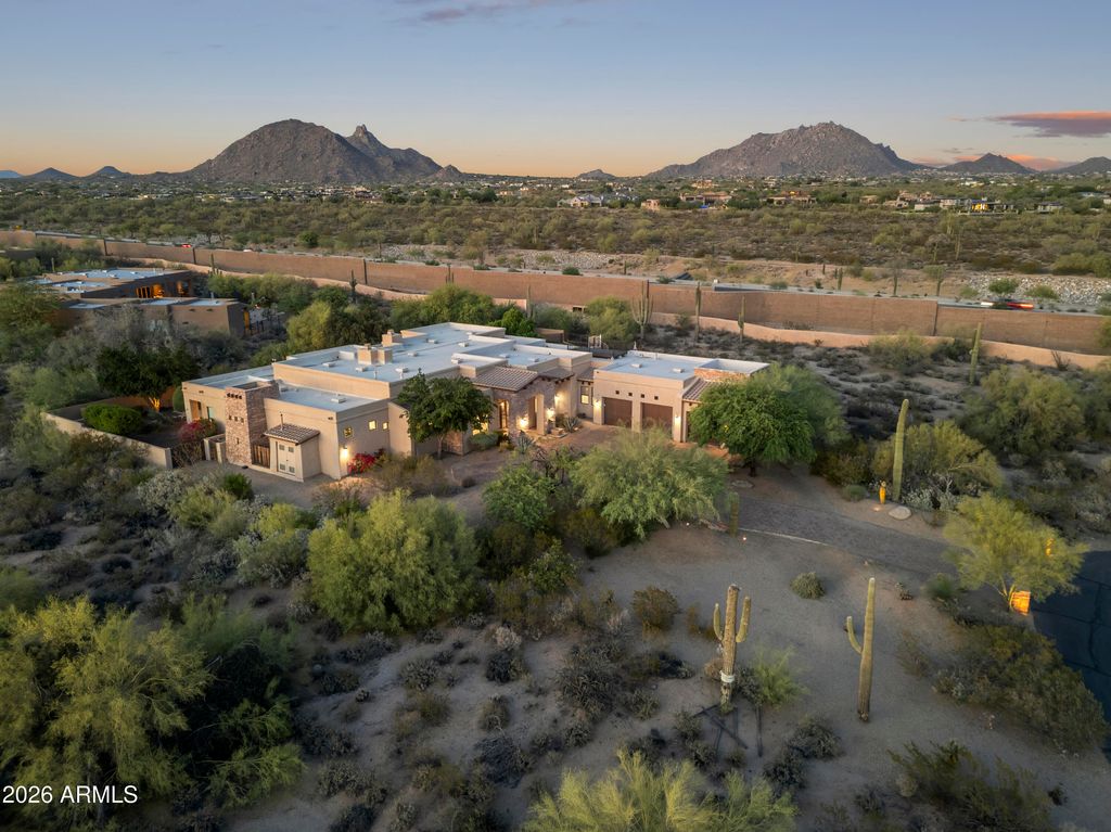 Image 56 of property listing at 8728 E CAMINO DEL MONTE --, Scottsdale, AZ 85255
