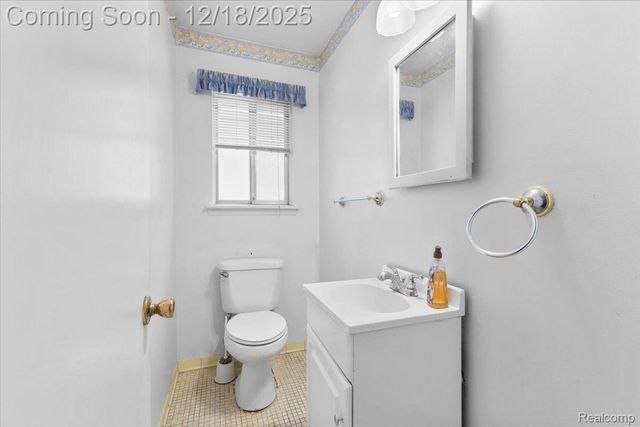 13227 Grand Haven Drive, Sterling Heights, MI 48312