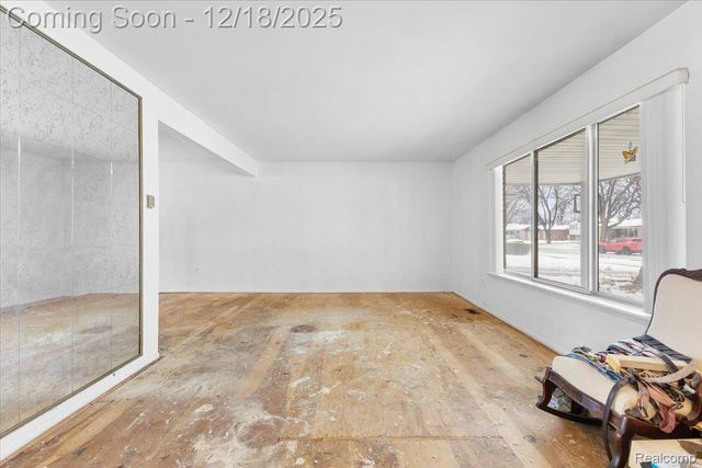 13227 Grand Haven Drive, Sterling Heights, MI 48312