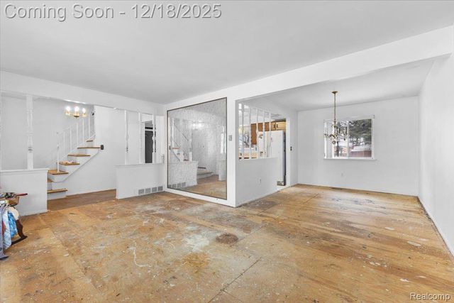 13227 Grand Haven Drive, Sterling Heights, MI 48312