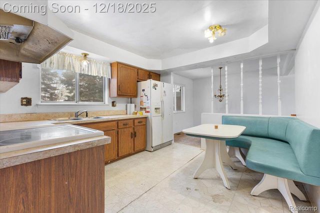 13227 Grand Haven Drive, Sterling Heights, MI 48312