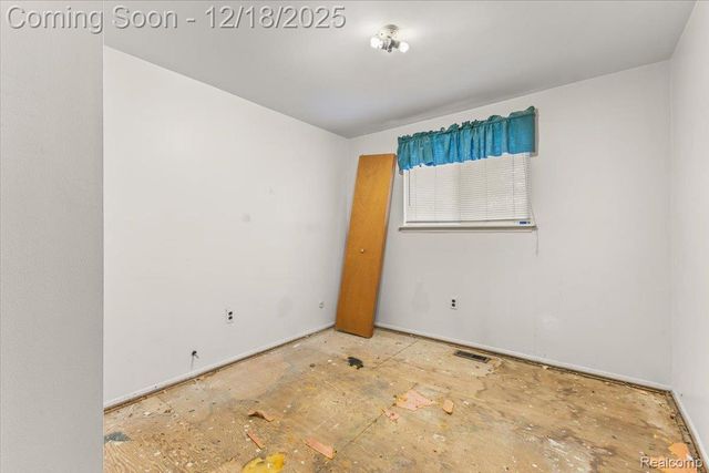 13227 Grand Haven Drive, Sterling Heights, MI 48312