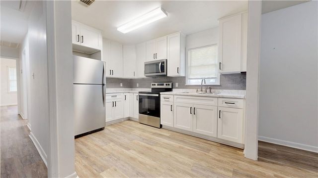 2202 Pioneer Street, Waycross, GA 31501