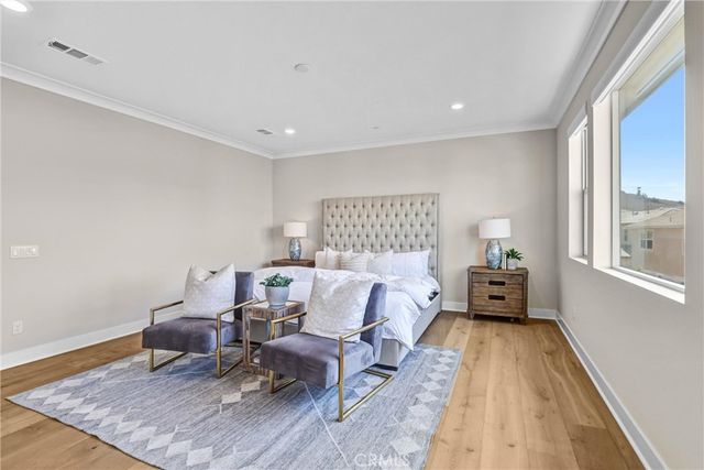 58 Sagan Way, Irvine, CA 92618