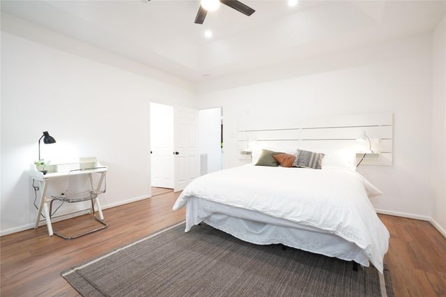 2006 Chesapeake Street, Baytown, TX 77520