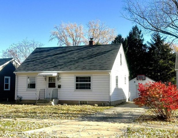 1707 12TH AVENUE, Green Bay, WI 54304
