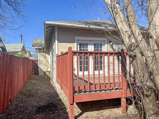 114 Yale, San Antonio, TX 78201