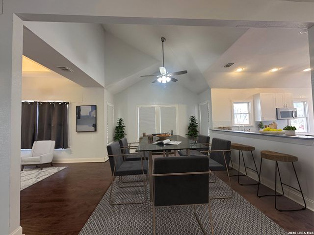 114 Yale, San Antonio, TX 78201