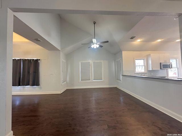 114 Yale, San Antonio, TX 78201