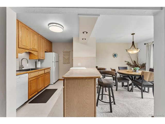 112 E La Bonte St 202, Dillon, CO 80435