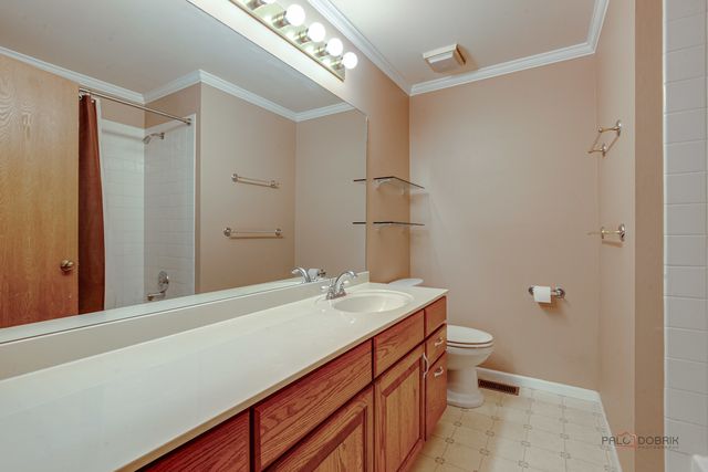 1209 BRADWELL Lane E, Mundelein, IL 60060
