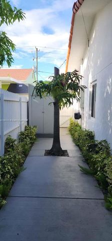 1828 NW 4th St 1828, Miami, FL 33125