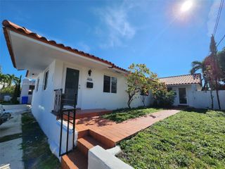1828 NW 4th St 1828, Miami, FL 33125