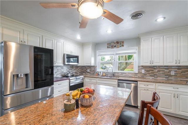 409 Old Forge CT, Virginia Beach, VA 23452