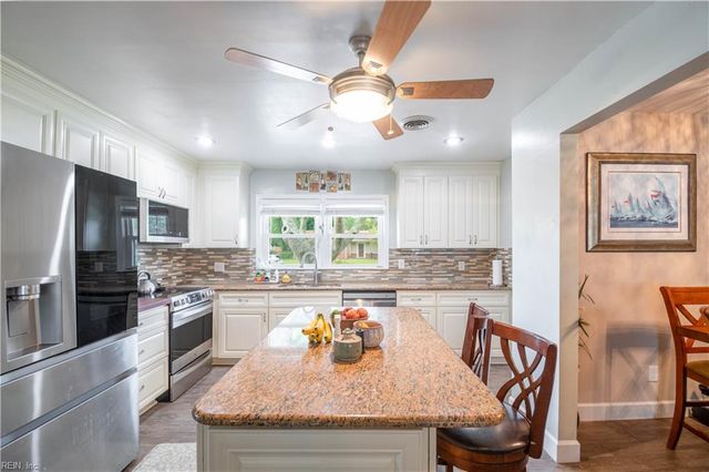 409 Old Forge CT, Virginia Beach, VA 23452