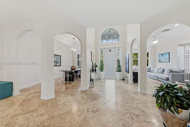 7431 Center Bay Dr, North Bay Village, FL 33141