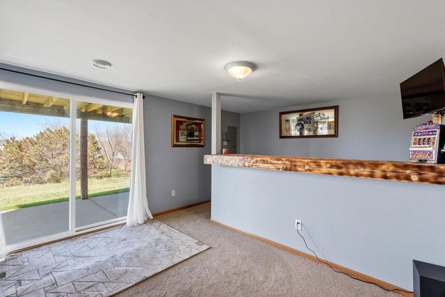 1126 Autumn DRIVE, West Bend, WI 53090