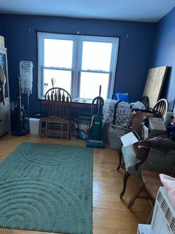 73 Featherbed Ln, Raritan Twp., NJ 08822