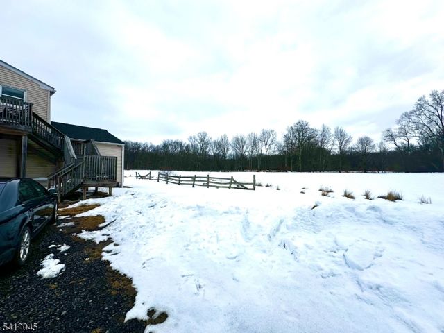 73 Featherbed Ln, Raritan Twp., NJ 08822