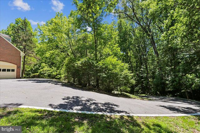 11720 GLEN CT, Potomac, MD 20854