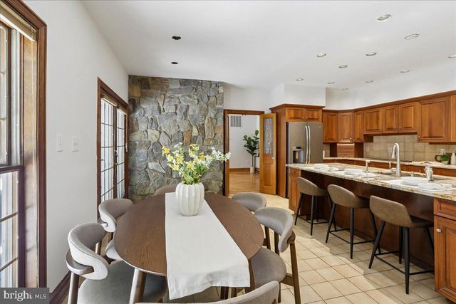 11720 GLEN CT, Potomac, MD 20854